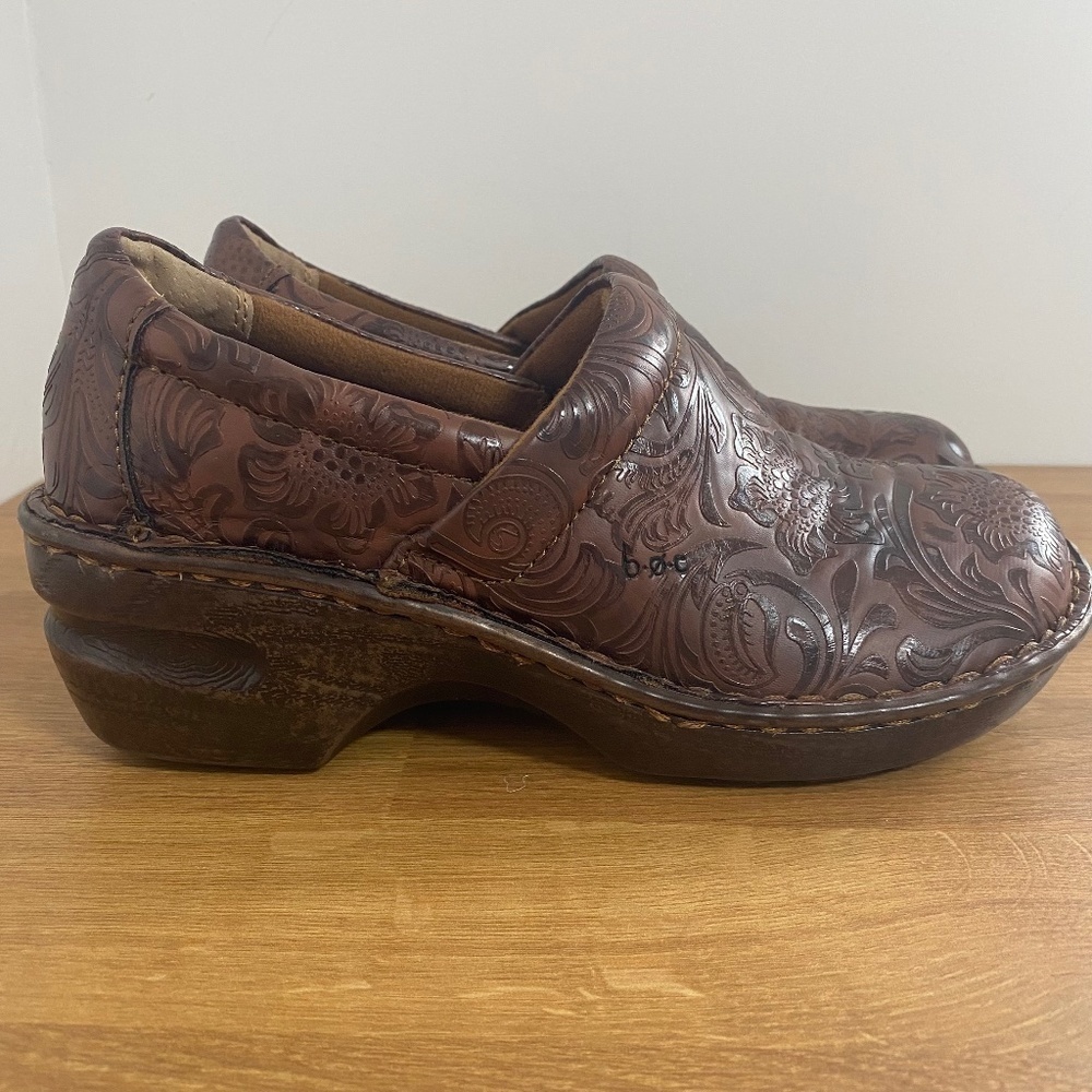 EUC BOC tooled floral pattern brown Peggy slip on clogs size 7M